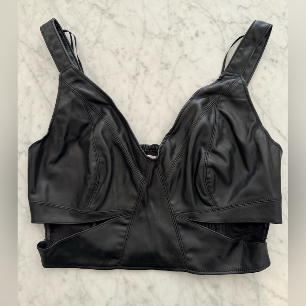 Faux leather Black Crop Top (Cut Out) ZARA - NEW with tag! SMALL
